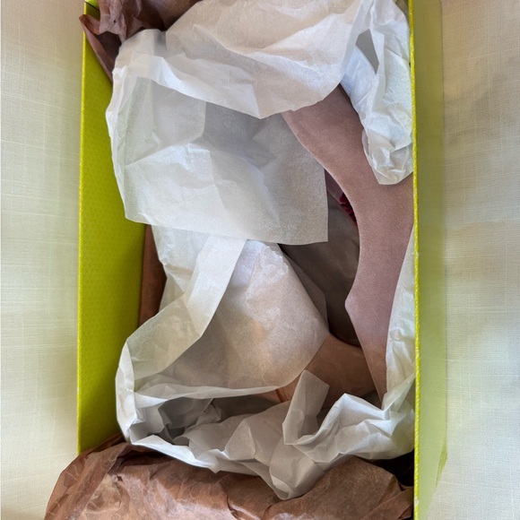 Elegant Pink Suede Women's Heels - Picture 9 of 12